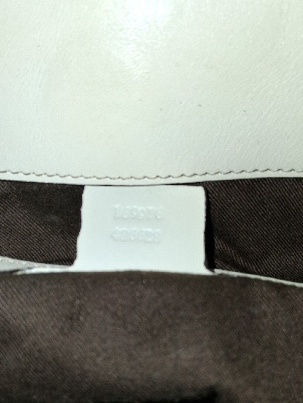 Gucci Brown GG Canvas Hobo with Bamboo Handle and Cream Trim - Picture 9 of 13